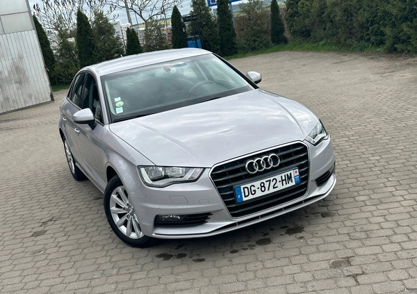 Audi A3 cena 49900 przebieg: 169555, rok produkcji 2015 z Ostrołęka małe 172